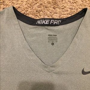 Women Grey Nike Dri Fit xl slim fit